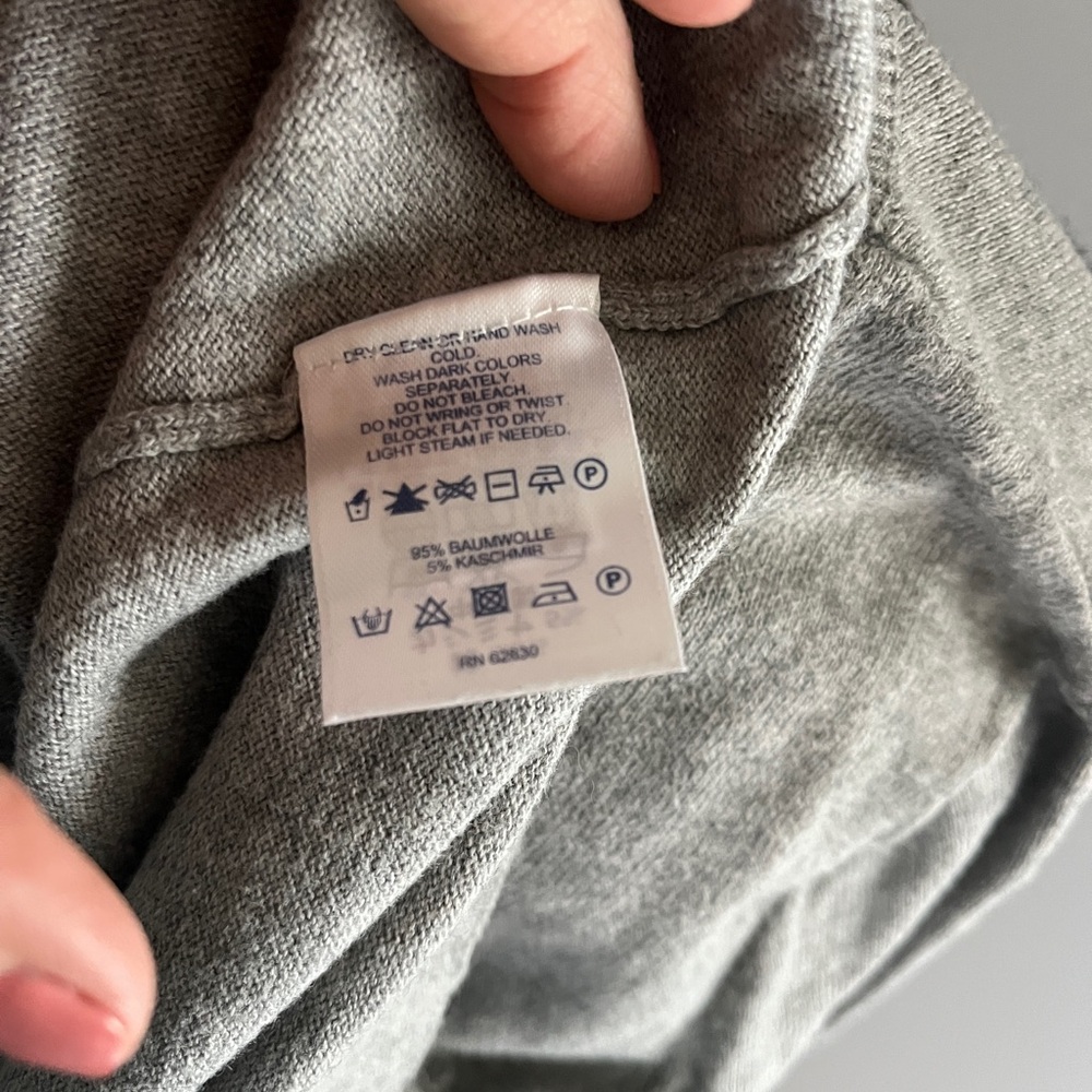 Cotton/Cashmere Black Sheep Sweater - Picture 4 of 5